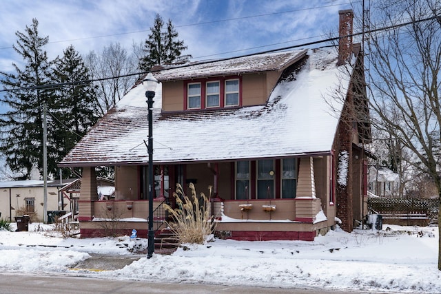 view of front of home with covered porch