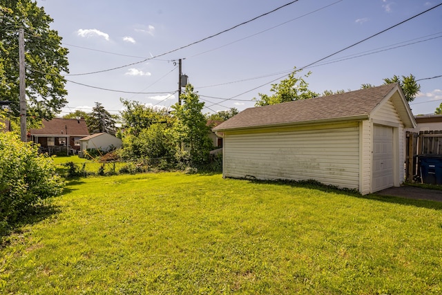 1920 Coventry Rd, Dayton, OH 45420 - view of yard with an outbuilding and a detached garage