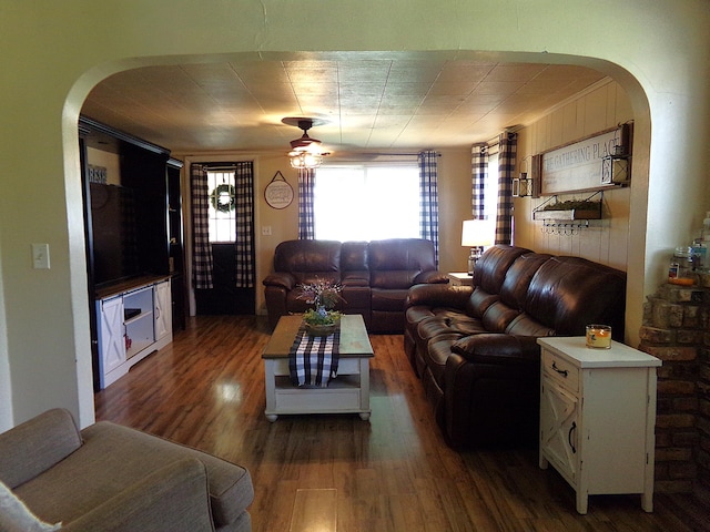 88 E Clark St, North Hampton, OH 45349 - living area with arched walkways, wood finished floors, and a ceiling fan