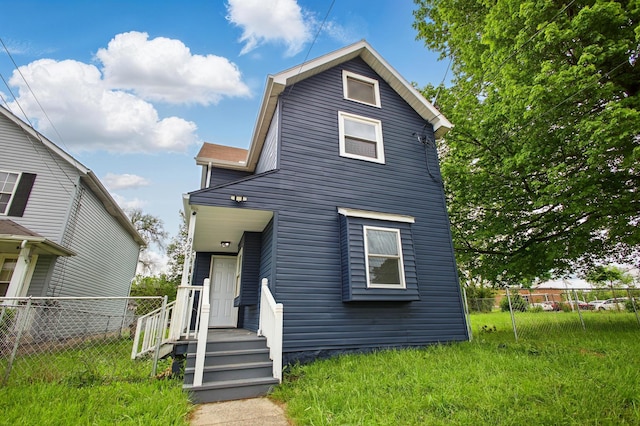 925 E St, Springfield, OH 45505 - view of traditional-style home