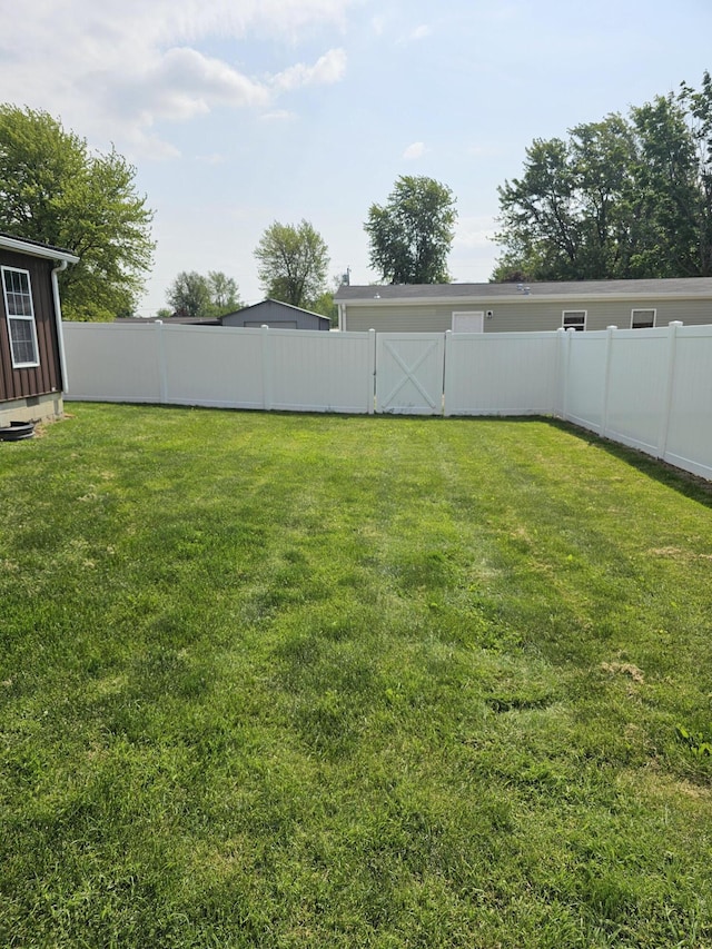 11524 Powhattan Path, Lakeview, OH 43331 - view of yard