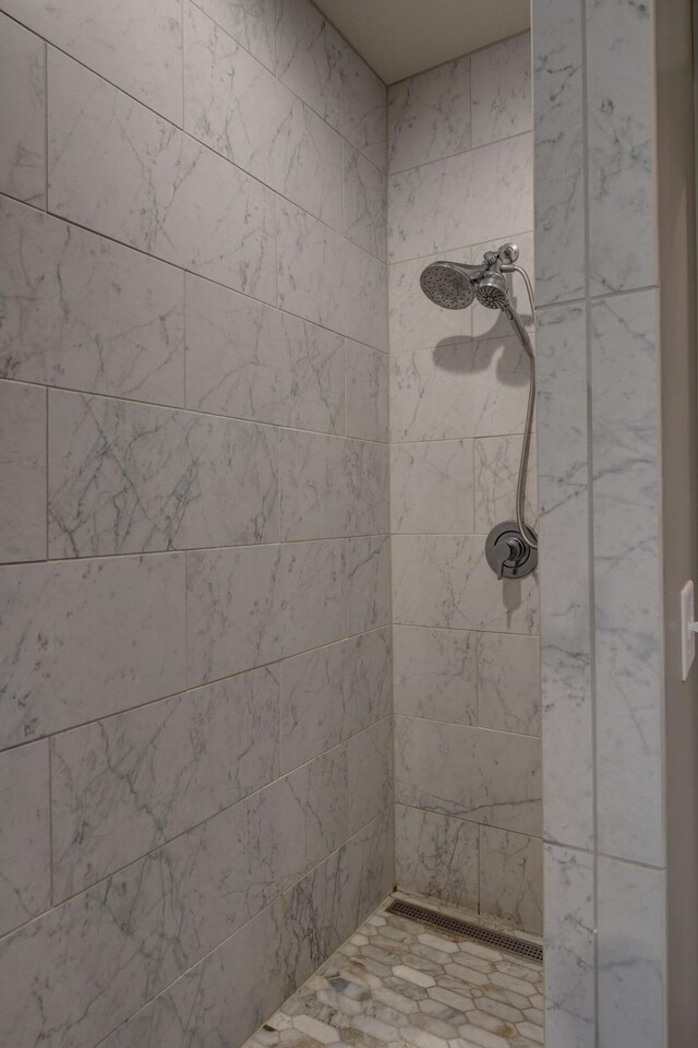 2737 Executive Dr, Troy, OH 45373 - full bathroom with a tile shower
