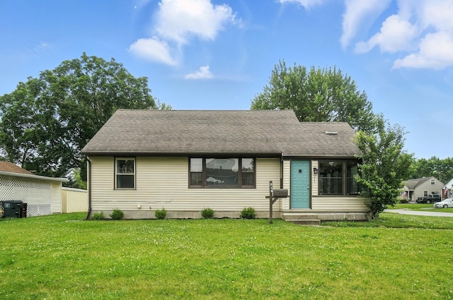 215 Blackburn Dr, Lima, OH 45805 - photo 1