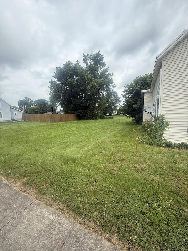 115 Vine St, Ludlow Falls, OH 45339 - view of yard