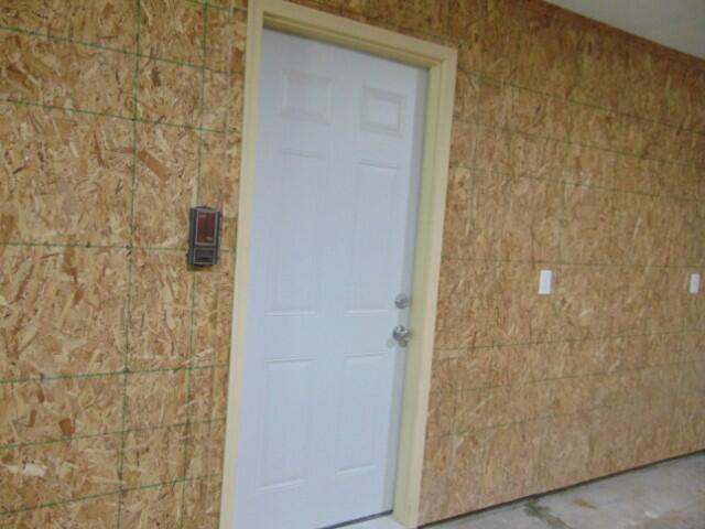 1723 Bermuda Dr, Lima, OH 45801 - view of entrance to property