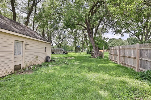 1639 S Burnett Rd, Springfield, OH 45505 - photo 22