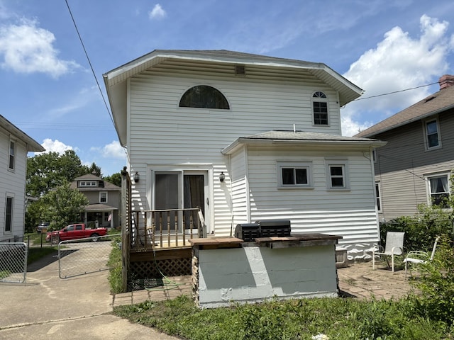 320 N Clairmont Ave, Springfield, OH 45503 - back of property