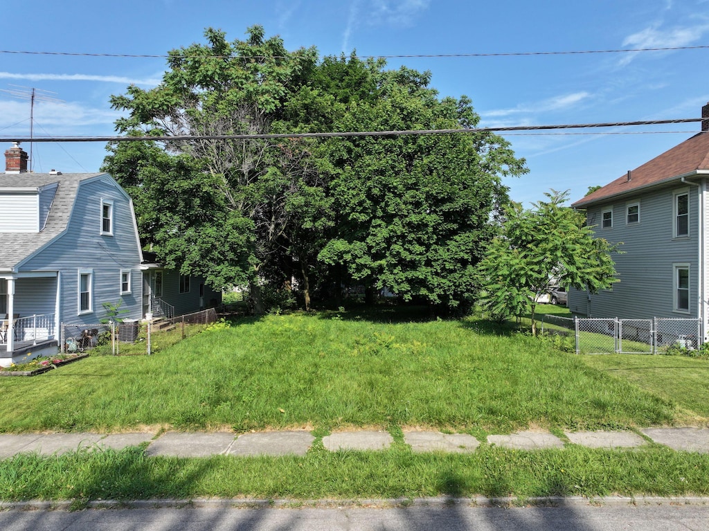 1933 Clifton Ave, Springfield, OH 45505 - photo 2