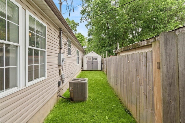11372 Powhatan Path, Lakeview, OH 43331 - view of yard with a storage unit