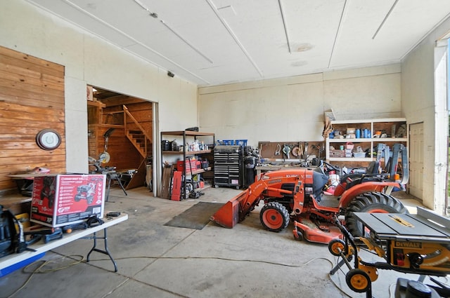 891 N Tecumseh Rd, Springfield, OH 45504 - view of garage