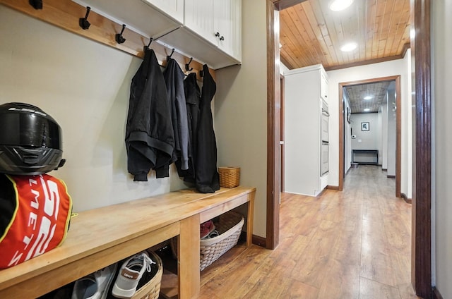 891 N Tecumseh Rd, Springfield, OH 45504 - mudroom featuring light wood-style flooring and wood ceiling