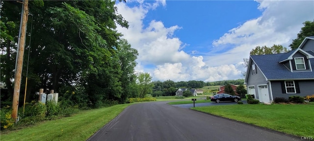 Listing photo 2 for 31 S Meadow Dr, Cazenovia NY 13035