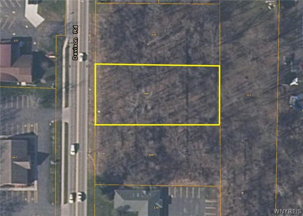 640 Davison Rd, Lockport-City, NY 14094