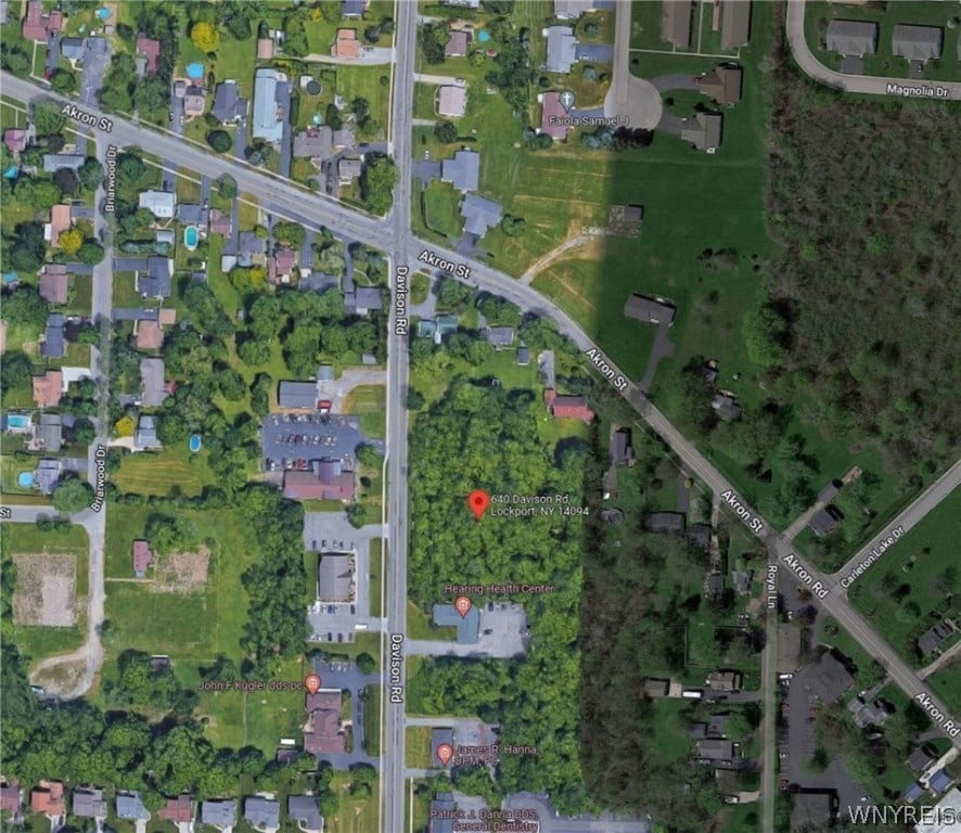 640 Davison Rd, Lockport-City, NY 14094