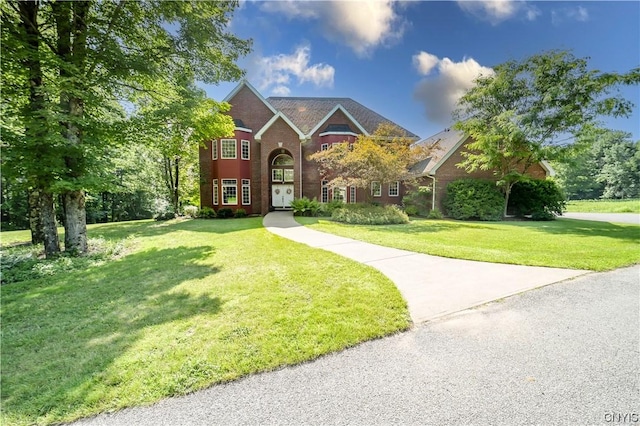 view of front of house with a front lawn