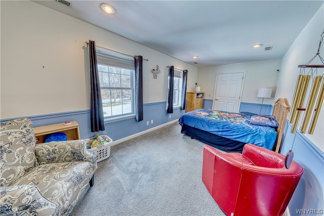 view of carpeted bedroom