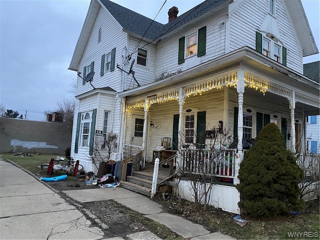 view of front of home with a porch