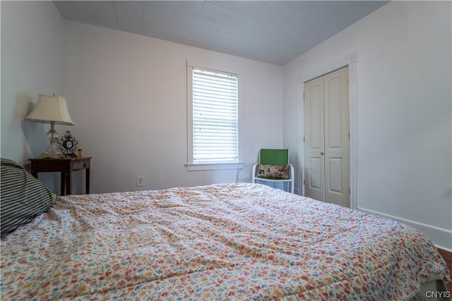 bedroom featuring a closet