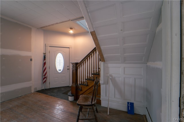 foyer entrance featuring dark hardwood / wood-style flooring