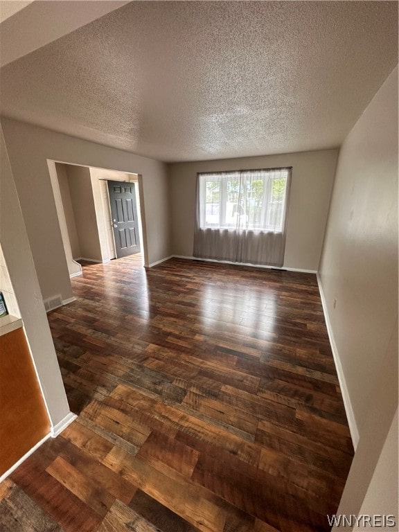 3055 Mckinley Pkwy E, Hamburg, NY 14219 - photo 7