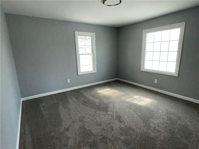 view of carpeted spare room