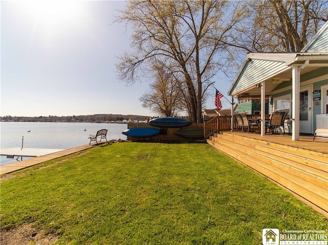 view of yard with a water view