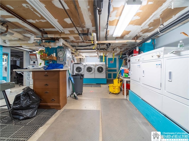 basement with washer and dryer