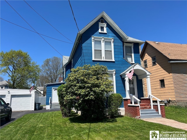 victorian house with a front yard