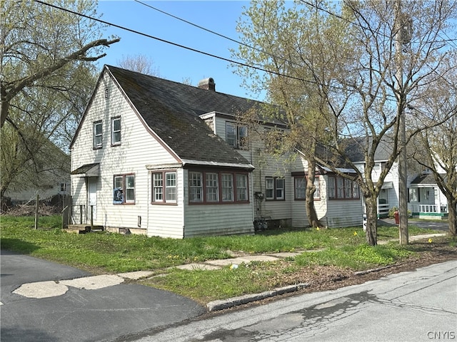 view of front of house