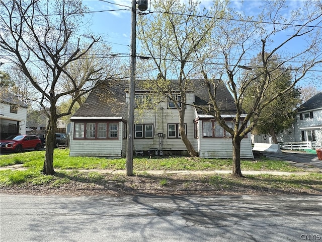 view of front of house