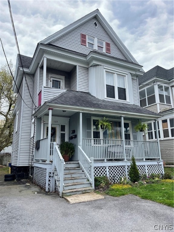 view of front of property with a porch