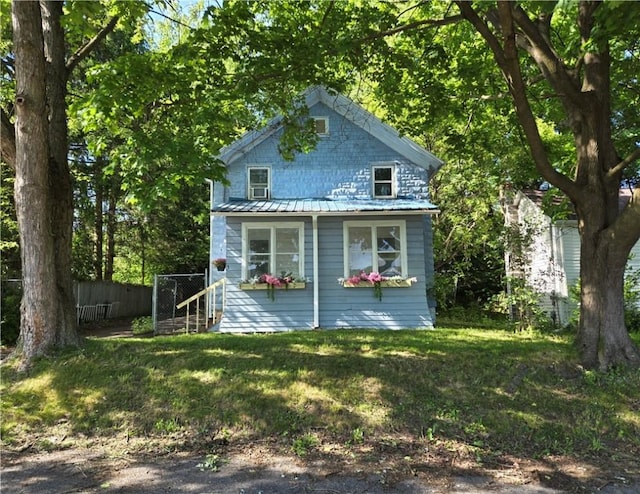 view of outdoor structure featuring a yard