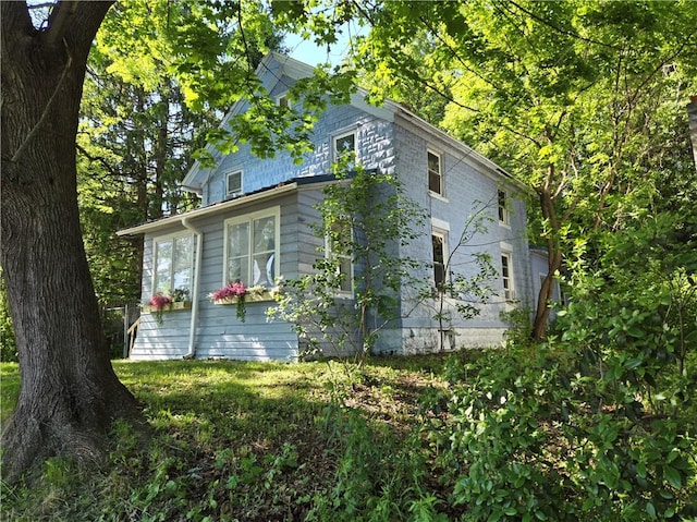 view of property exterior