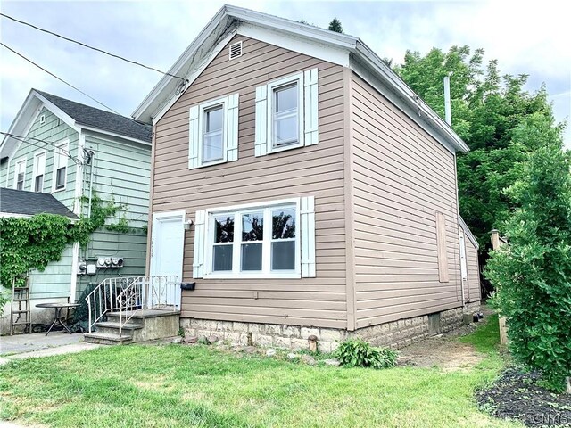 2739 State Route 48, Minetto, NY 13115 - traditional-style home featuring a front yard