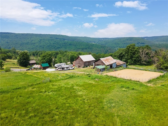 exterior space featuring a rural view