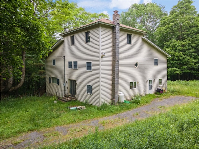 view of home's exterior