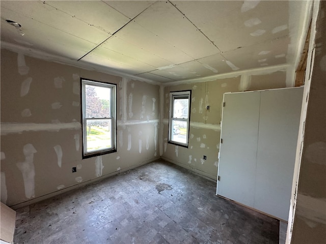 empty room featuring tile floors