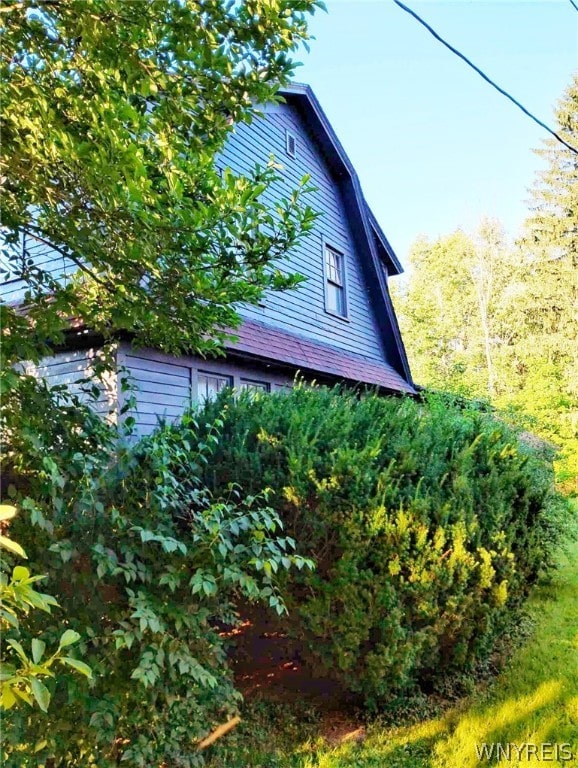 view of home's exterior