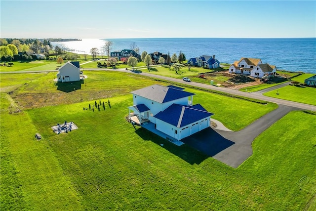 bird's eye view featuring a water view