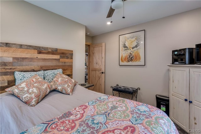 bedroom featuring ceiling fan