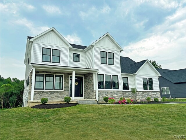 view of front of house with a front yard