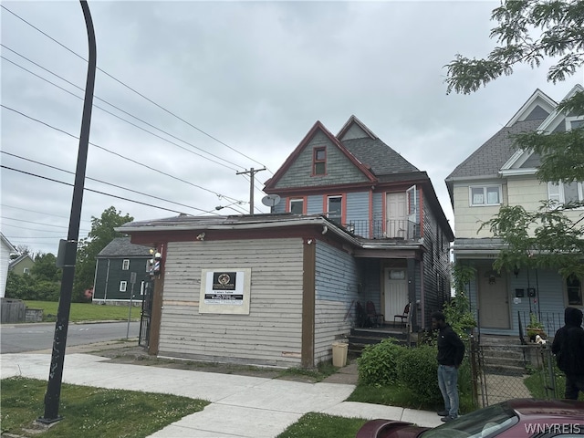 view of front of home