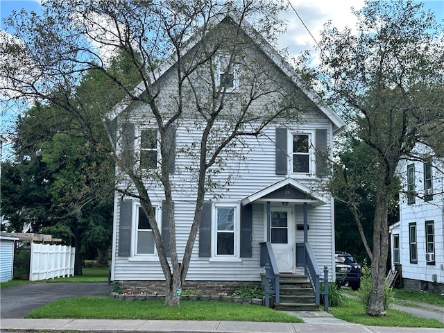 view of front of home