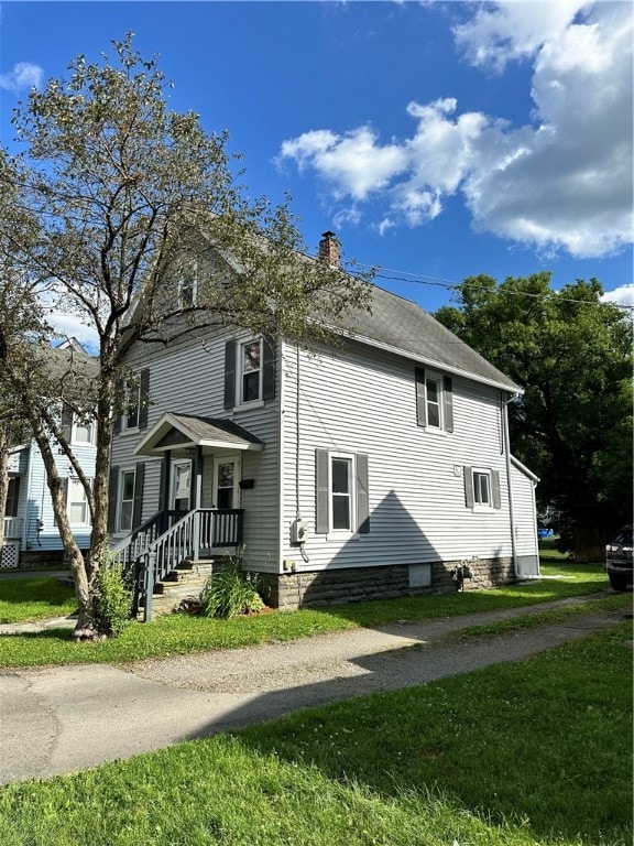 exterior space with a lawn