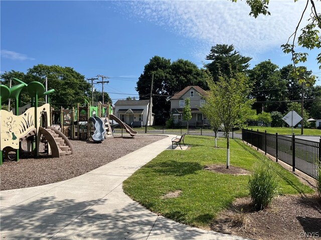 42-44 Bradford St, Auburn, NY 13021 - photo 9