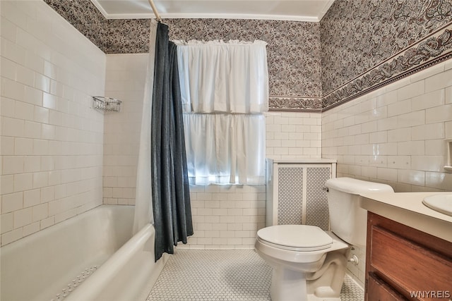 full bathroom featuring shower / bathtub combination with curtain, toilet, vanity, tile walls, and tile patterned floors