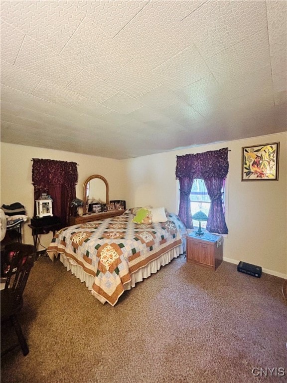 bedroom with carpet