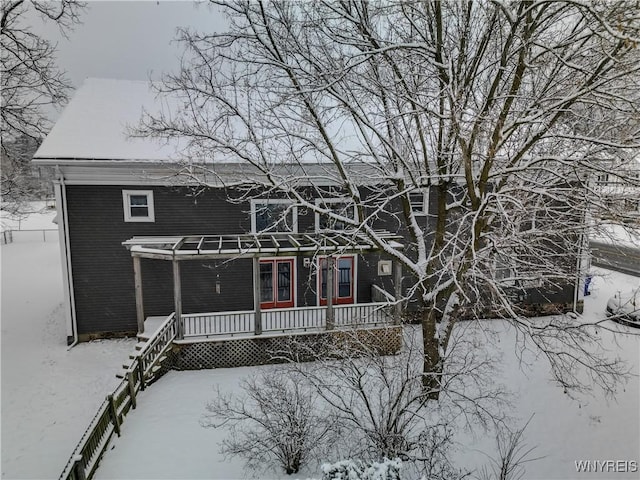 view of front of house featuring covered porch