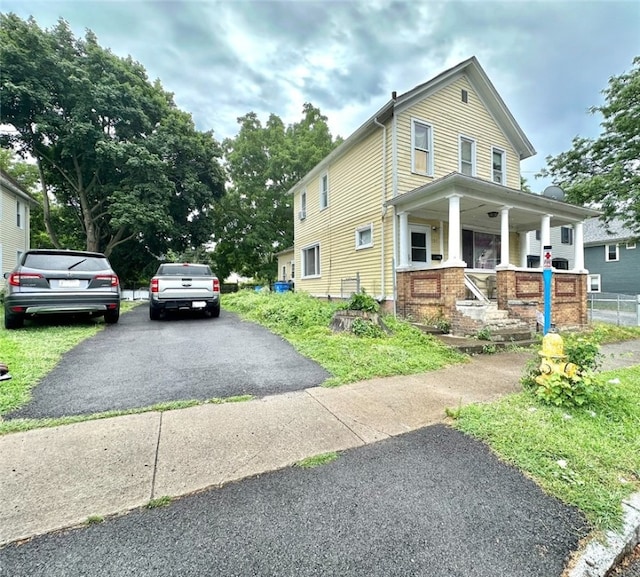 view of front of house with a porch