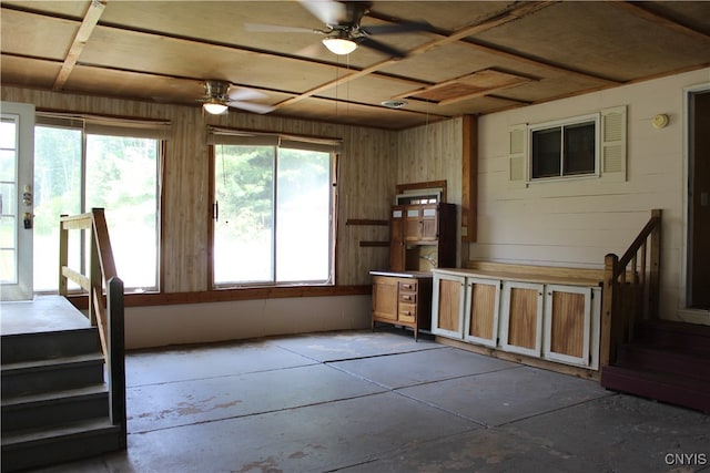 misc room featuring ceiling fan